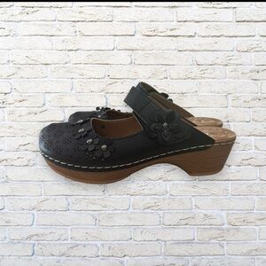 NWOT Patrizia By Spring Step Powell mules clogs shoes women’s 37